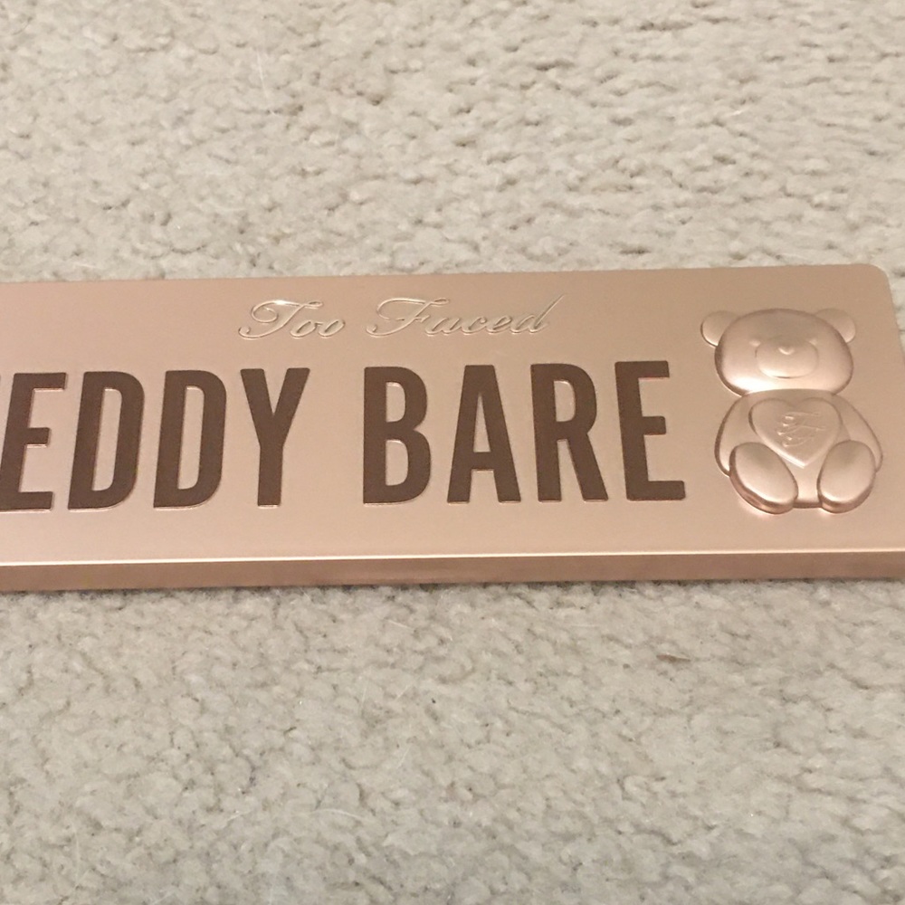 Too Faced Teddy Bear eyeshadow palette